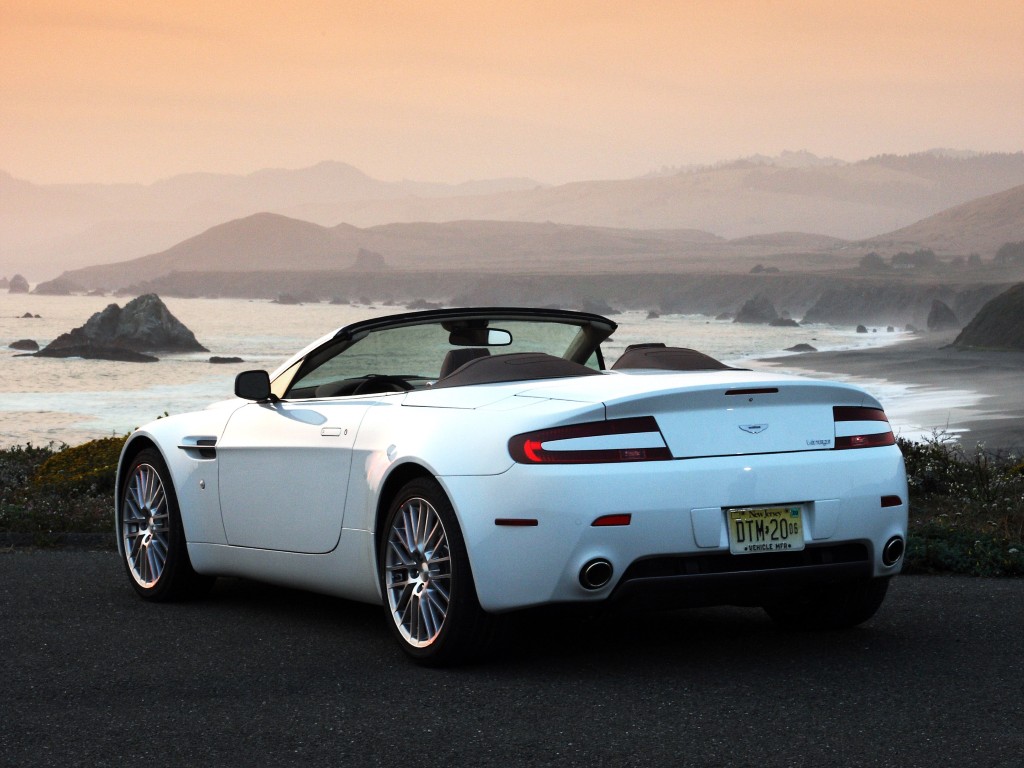 Aston Martin Vantage Roadster V8 Vantage Roadster (Automatic)